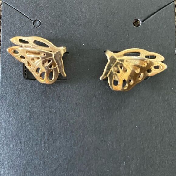 Vintage Avon Butterfly Shaped Gold Tone Earrings - Picture 1 of 2
